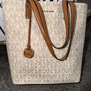 Michael Kors large Haley white/gold cutout design tote